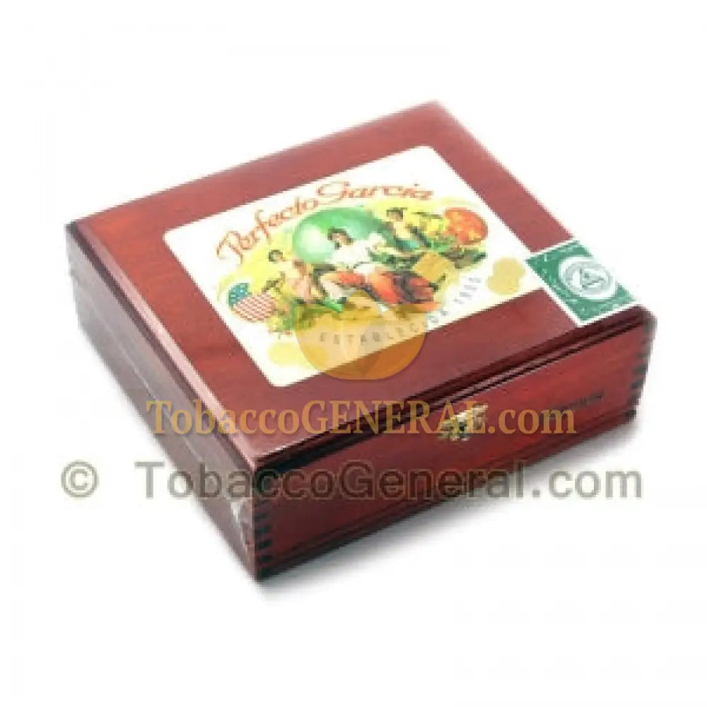 Perfecto Garcia Magnum Natural Cigars Box of 25